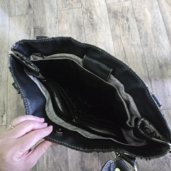 Kenneth Cole Reaction Black and Gray Tote Bag - Picture 7 of 12